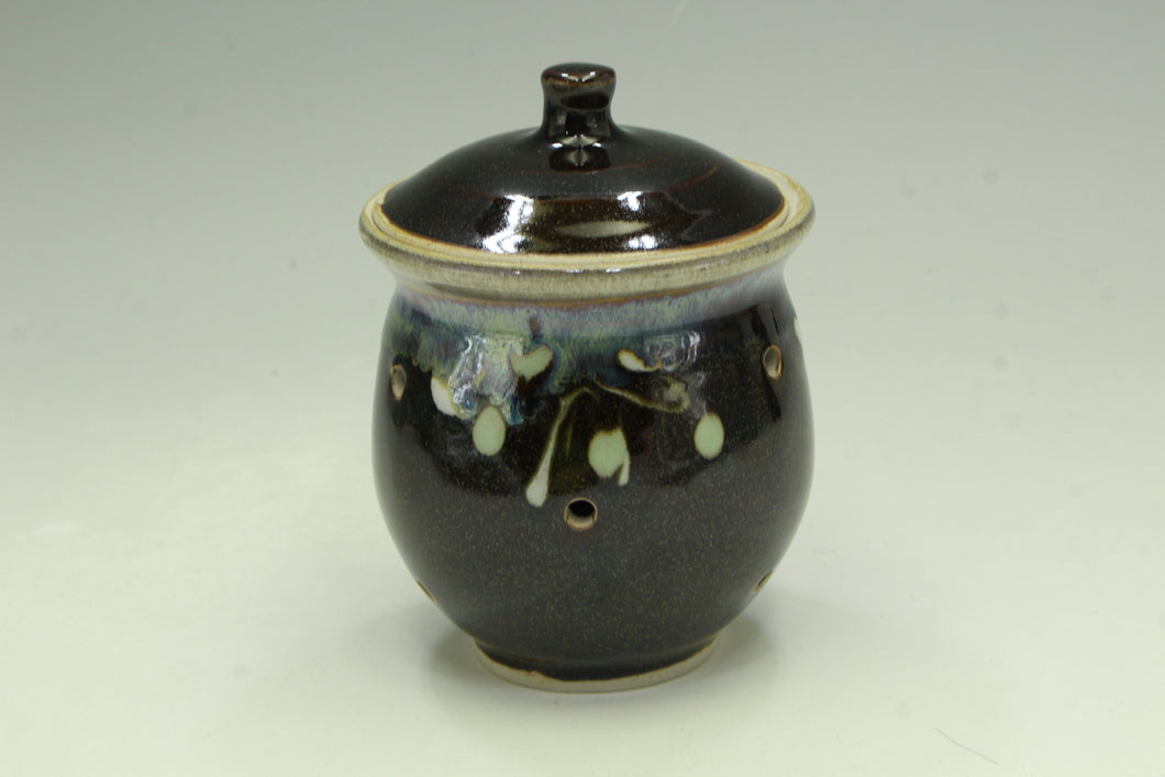 garlic jar