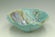 Load image into Gallery viewer, 9 cups size Handmade serving bowl in turquoise