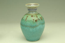 Load image into Gallery viewer, vase