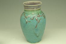 Load image into Gallery viewer, Bud Flower Vase - handmade pottery
