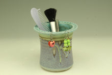 Load image into Gallery viewer, Earring stand 