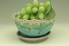 Load image into Gallery viewer, berry bowl