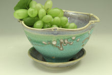 Load image into Gallery viewer, berry bowl