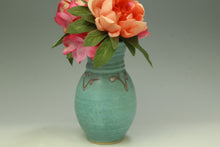 Load image into Gallery viewer, vase