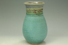 Load image into Gallery viewer, vase