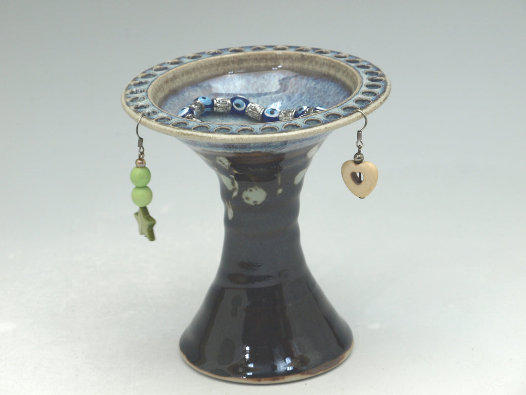 Earring stand