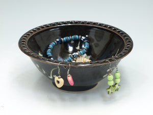 Earring bowl